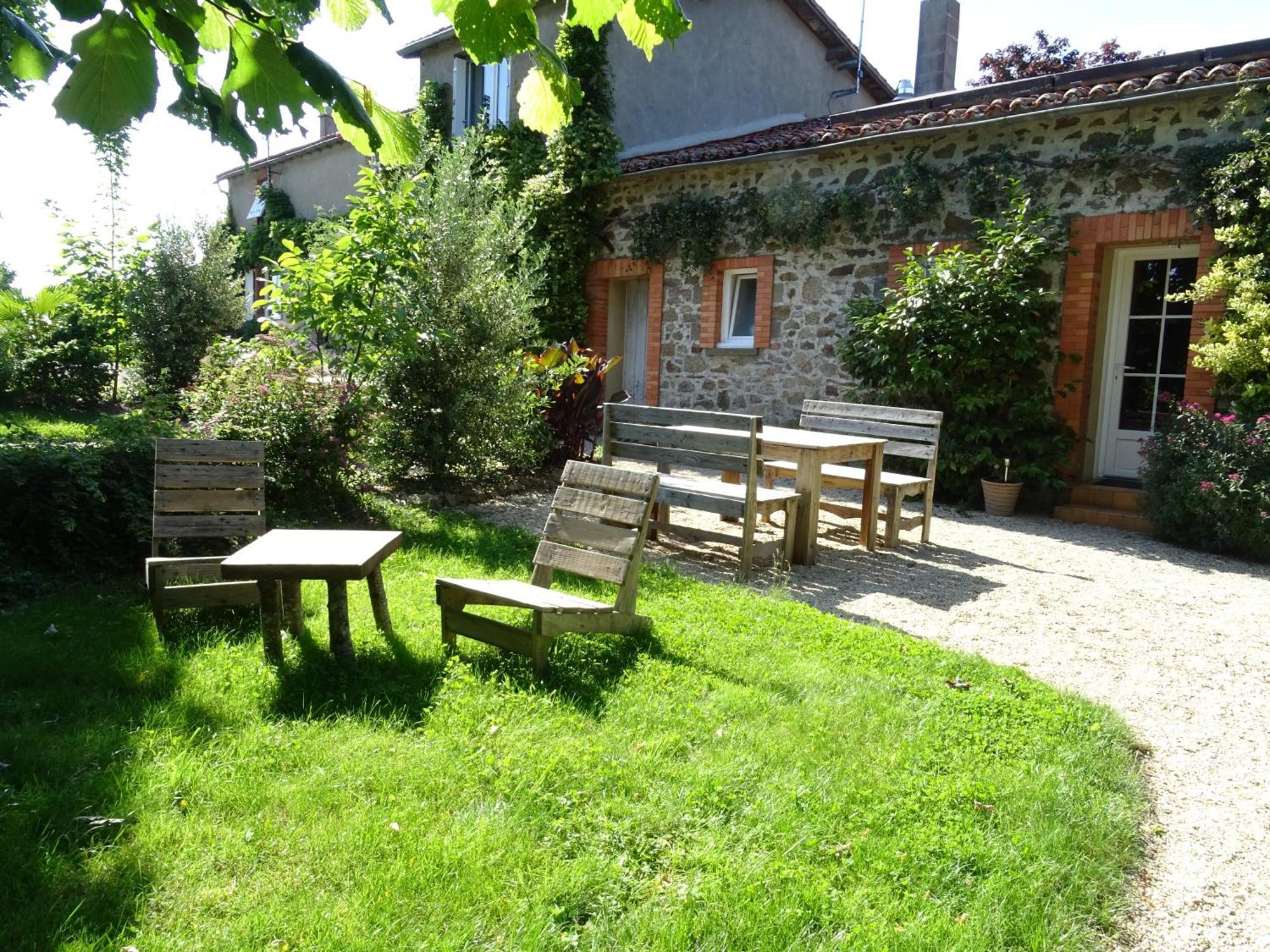 Terre Et Eau La Chambre D'Hotes Du Jardinier Sevremont Eksteriør billede